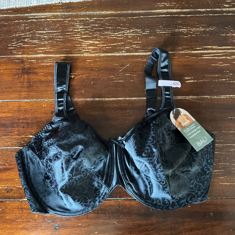 Bali Black Lace Underwire Bra Full Coverage